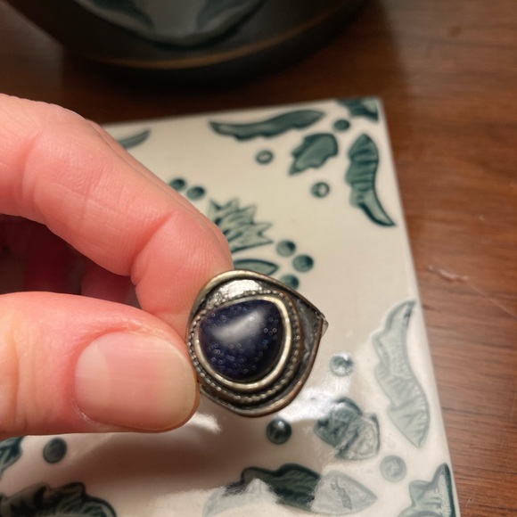 Brandy Melville Silver ring with dark glitter purple stone - Picture 2 of 4
